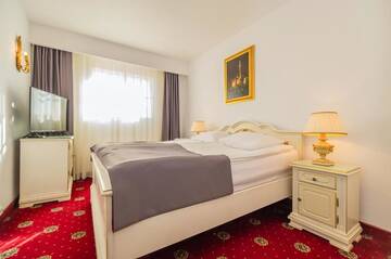 Фото номера Двухместный номер с 1 кроватью Отель Hotel Imparatul Romanilor г. Сибиу 3