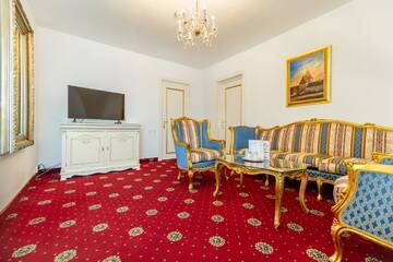 Фото номера Люкс с 1 спальней Отель Hotel Imparatul Romanilor г. Сибиу 3