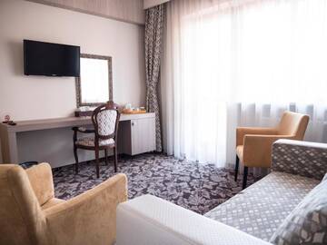 Фото номера Суперлюкс с кроватью размера &quot;queen-size&quot; Отель Best Western Silva Hotel г. Сибиу 4