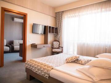 Фото номера Суперлюкс с кроватью размера &quot;king-size&quot; Отель Best Western Silva Hotel г. Сибиу 5