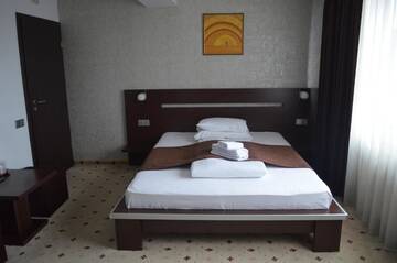 Фото номера Стандартный двухместный номер с 1 кроватью Отель Hotel Premier г. Сибиу 15