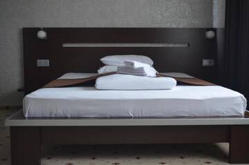 Фото номера Стандартный двухместный номер с 1 кроватью Отель Hotel Premier г. Сибиу 14