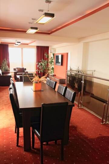 Фото номера Апартаменты с 1 спальней и террасой Отель Hotel Premier г. Сибиу 5