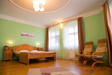 Фото номера Улучшенный двухместный номер с 1 кроватью Отель Hotel Casa Luxemburg г. Сибиу 22