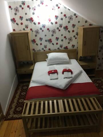 Фото номера Трехместный номер Гостевой дом Pension La Viorel Isaila г. Сибиу 5