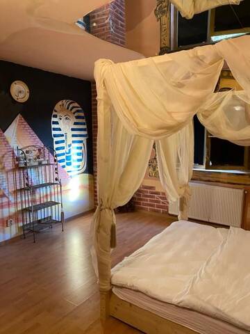 Фото номера Номер Делюкс с кроватью размера «king-size» Гостевой дом Rania Rooms 2 г. Сибиу 12
