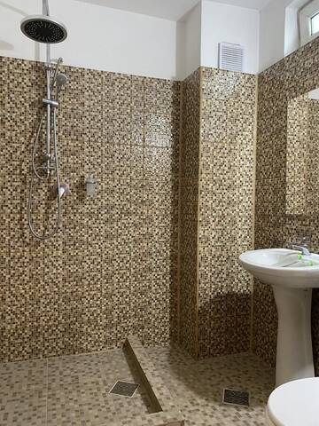 Фото номера Номер Делюкс с кроватью размера «king-size» Гостевой дом Rania Rooms 2 г. Сибиу 7